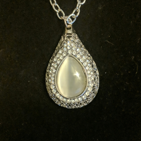 Large grey and silver tone pendant with crystals - Picture 1 of 6